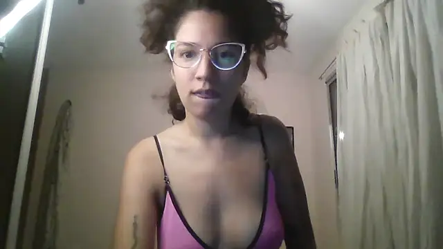 loliporomero online show from February 5, 2:27 am