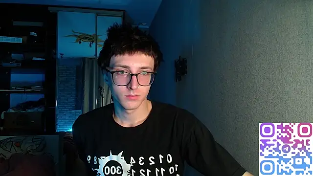 Snapshot of 8goat chatting on November 19, 10:32 pm 8goat online show from November 19, 10:32 pm