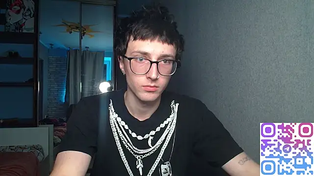 Snapshot of 8goat chatting on November 23, 4:01 am 8goat online show from November 23, 4:01 am