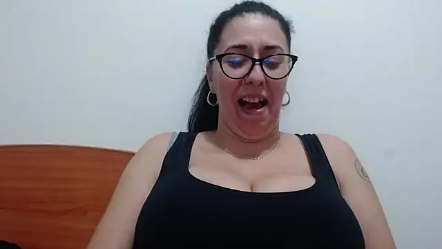 Snapshot of jollene chatting on November 13, 3:55 pm jollene online show from November 13, 3:55 pm