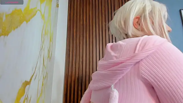 hinata dolly online show from September 24, 8:39 am