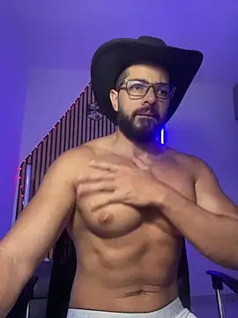 magnumchris online show from February 12, 8:31 am