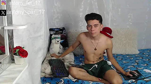 Snapshot of Rimuru17 chatting on November 9, 9:46 pm Rimuru17 online show from November 9, 9:46 pm