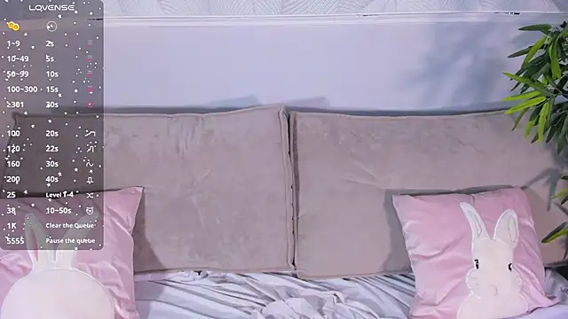 Snapshot of Molly_Platt chatting on September 30, 12:04 am Molly Platt online show from September 30, 12:04 am