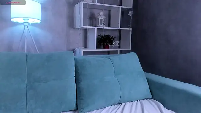 Snapshot of Molly_Platt chatting on November 17, 9:26 am Molly Platt online show from November 17, 9:26 am