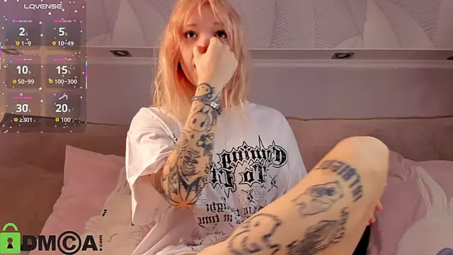 Molly Platt online show from February 25, 9:08 am