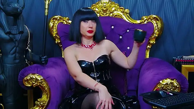 LaraMaeve online show from October 7, 6:10 am