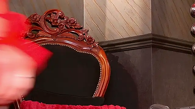 MistressEly online show from April 18, 5:11 am