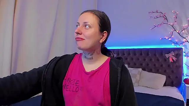 Snapshot of LilaVame chatting on November 2, 8:55 pm LilaVame online show from November 2, 8:55 pm