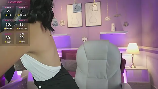 Snapshot of DahliaGrey chatting on October 24, 11:39 am DahliaGrey online show from October 24, 11:39 am