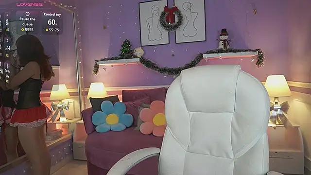 Snapshot of DahliaGrey chatting on December 5, 11:41 am DahliaGrey online show from December 5, 11:41 am