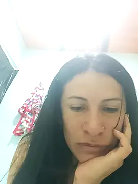 Snapshot of karinnahotdirty chatting on December 14, 4:01 pm karinnahotdirty online show from December 14, 4:01 pm