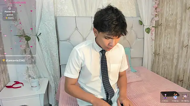 Thiago Kozak online show from November 17, 1:28 pm