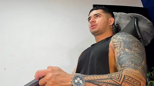 king falconer online show from November 4, 1:38 am