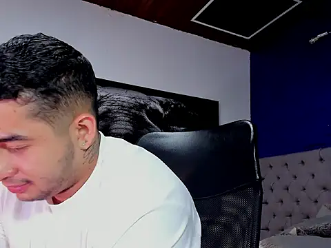 king falconer online show from January 16, 2:48 am