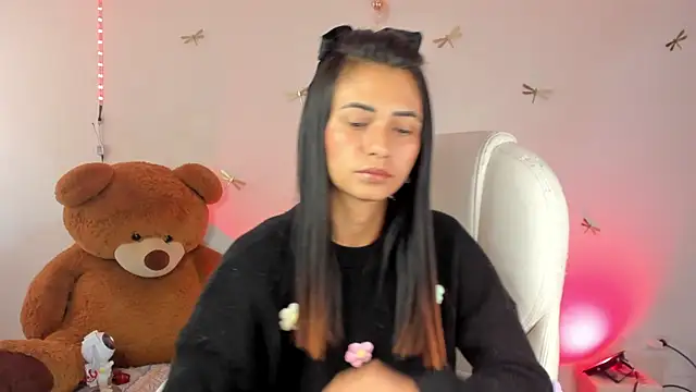 princessluna 19 online show from October 4, 9:35 pm