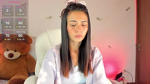 princessluna 19 online show from October 19, 9:15 pm