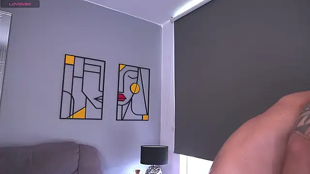 Snapshot of tyler_muscle1 chatting on November 21, 5:55 pm tyler muscle1 online show from November 21, 5:55 pm