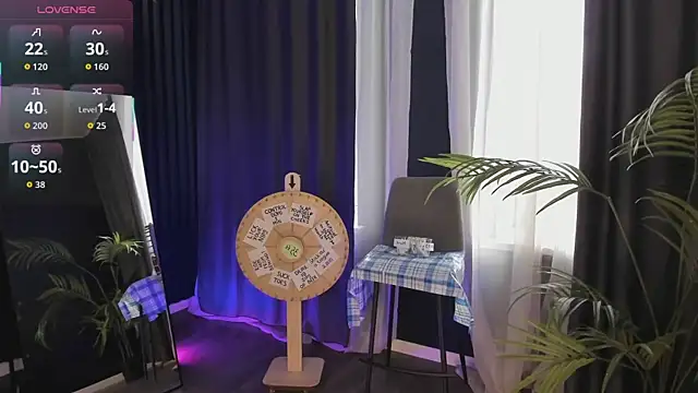 Snapshot of chloe_dreammm chatting on October 3, 12:46 pm chloe dreammm online show from October 3, 12:46 pm