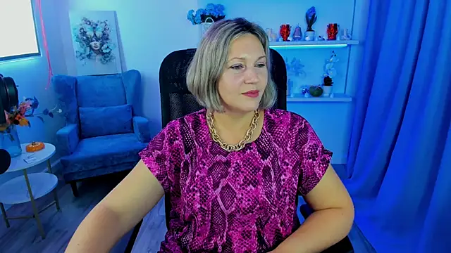 Snapshot of NinaStarle chatting on October 24, 4:53 am NinaStarle online show from October 24, 4:53 am