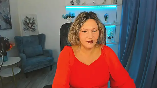 Snapshot of NinaStarle chatting on November 12, 4:46 am NinaStarle online show from November 12, 4:46 am