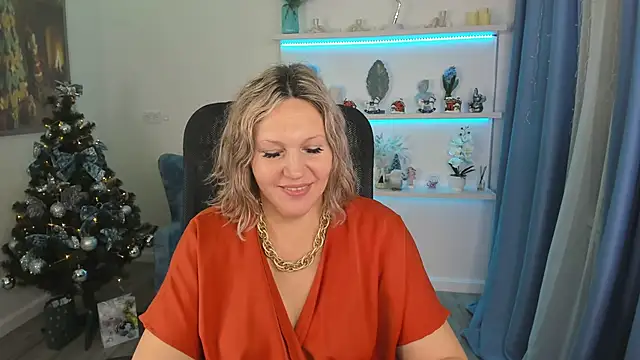 Snapshot of NinaStarle chatting on December 14, 4:29 am NinaStarle online show from December 14, 4:29 am