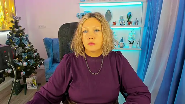 NinaStarle online show from December 16, 9:14 am