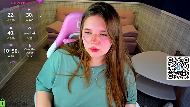 Chloee White online show from October 4, 12:41 am