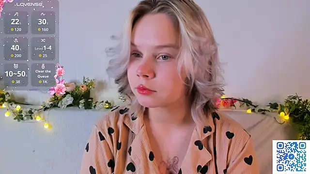 Snapshot of girlllsooft chatting on November 5, 7:58 pm girlllsooft online show from November 5, 7:58 pm