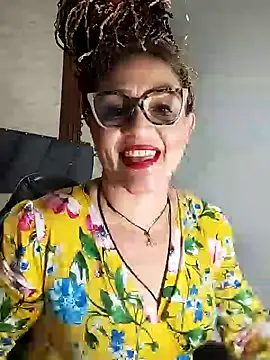 Cailinmilf online show from October 9, 10:08 pm