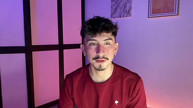 sweettaaron01 online show from February 10, 2:15 am