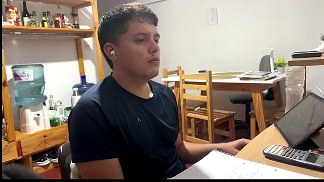 Snapshot of Haustin202 chatting on November 4, 1:48 am Haustin202 online show from November 4, 1:48 am