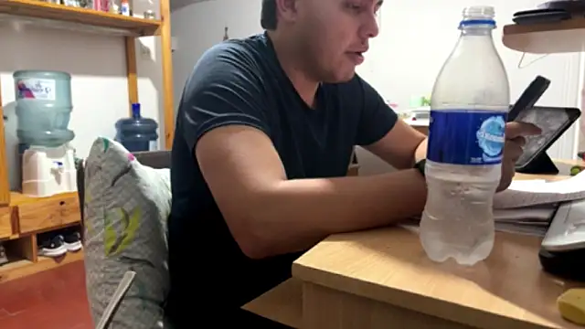 Snapshot of Haustin202 chatting on November 13, 11:47 pm Haustin202 online show from November 13, 11:47 pm