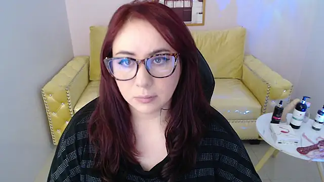 Snapshot of bellatrix_ch chatting on September 28, 11:37 am bellatrix ch online show from September 28, 11:37 am