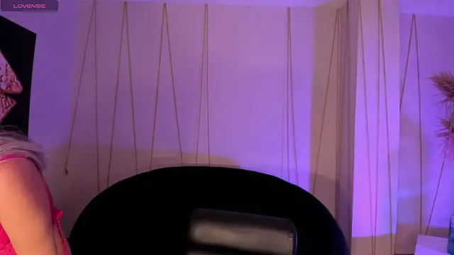 IsabellaMoreau online show from January 13, 7:41 pm