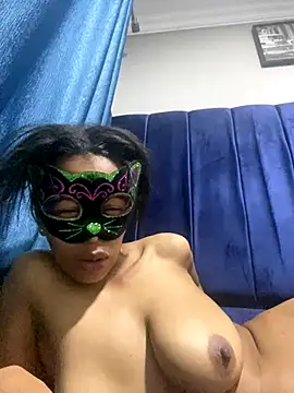 shortynude online show from November 17, 11:32 pm