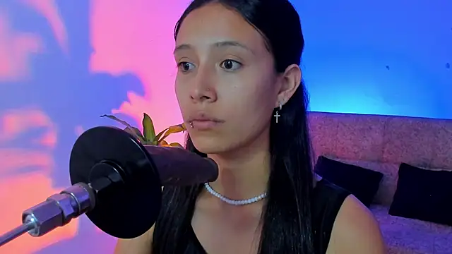 alicemoon   online show from November 13, 10:14 am