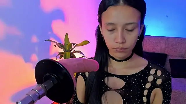 alicemoon   online show from November 27, 10:28 am