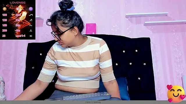 Snapshot of Azul_Moon chatting on September 15, 3:28 am Azul Moon online show from September 15, 3:28 am