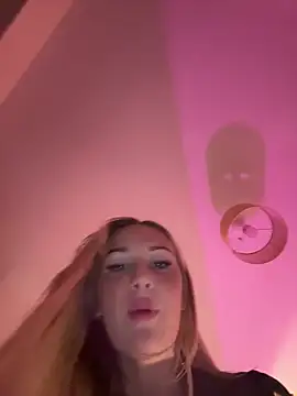 Paigeflorence online show from November 22, 11:26 pm