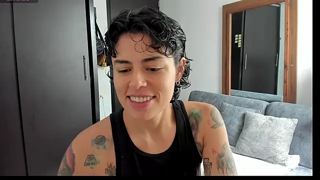 Snapshot of natt_op chatting on May 30, 2:14 pm natt op online show from May 30, 2:14 pm