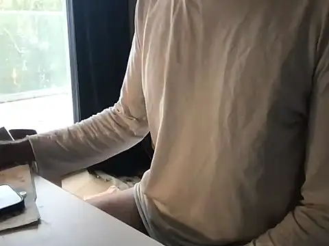 TomTop 11 online show from October 6, 7:28 am