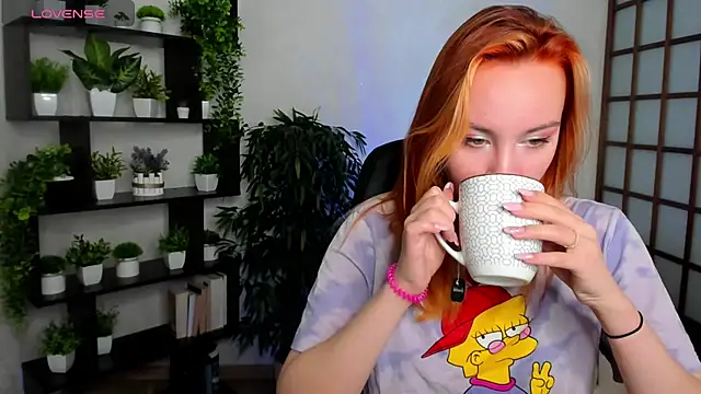 Snapshot of Ida_FaneStain chatting on October 4, 2:09 am Ida FaneStain online show from October 4, 2:09 am