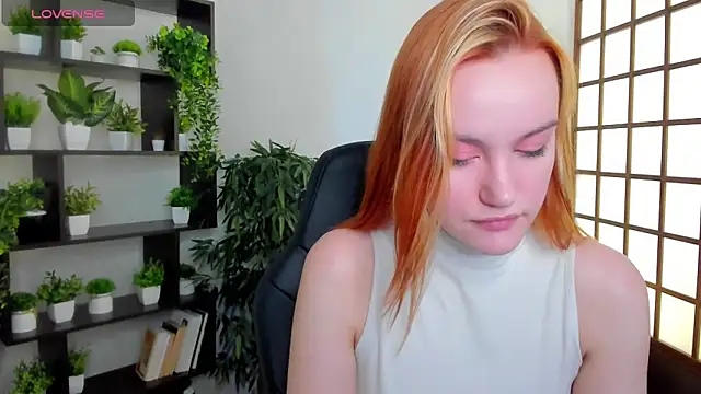 Snapshot of Ida_FaneStain chatting on October 11, 3:06 am Ida FaneStain online show from October 11, 3:06 am