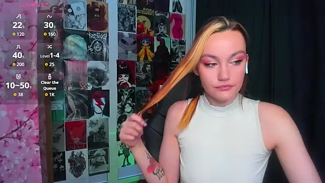 Snapshot of Ida_FaneStain chatting on December 22, 9:06 am Ida FaneStain online show from December 22, 9:06 am