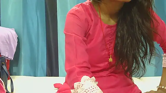 Snapshot of Aarti_misty71 chatting on October 27, 5:00 am Aarti misty71 online show from October 27, 5:00 am