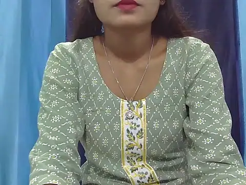 Snapshot of Aarti_misty71 chatting on December 1, 5:45 am Aarti misty71 online show from December 1, 5:45 am