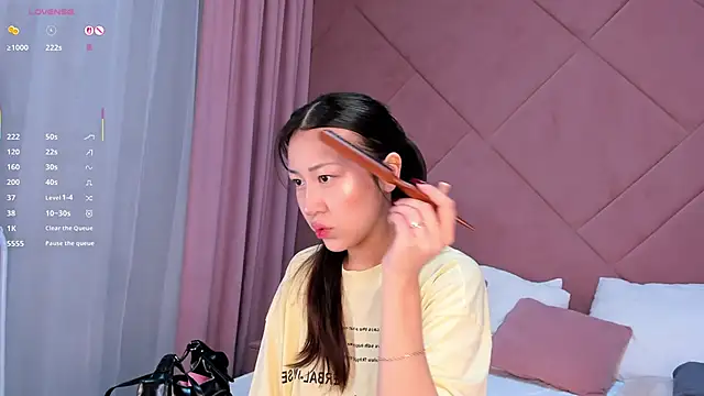 Nelly Kimm online show from January 8, 1:08 am