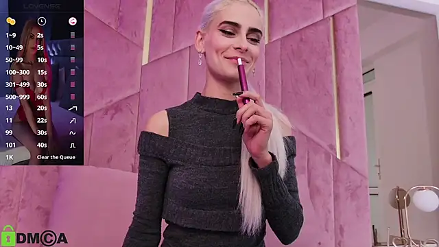 SelenaDaze online show from October 24, 5:04 am