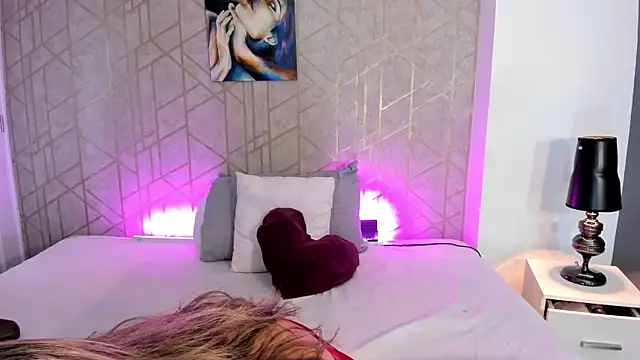 NicoleDiior online show from March 3, 3:07 pm